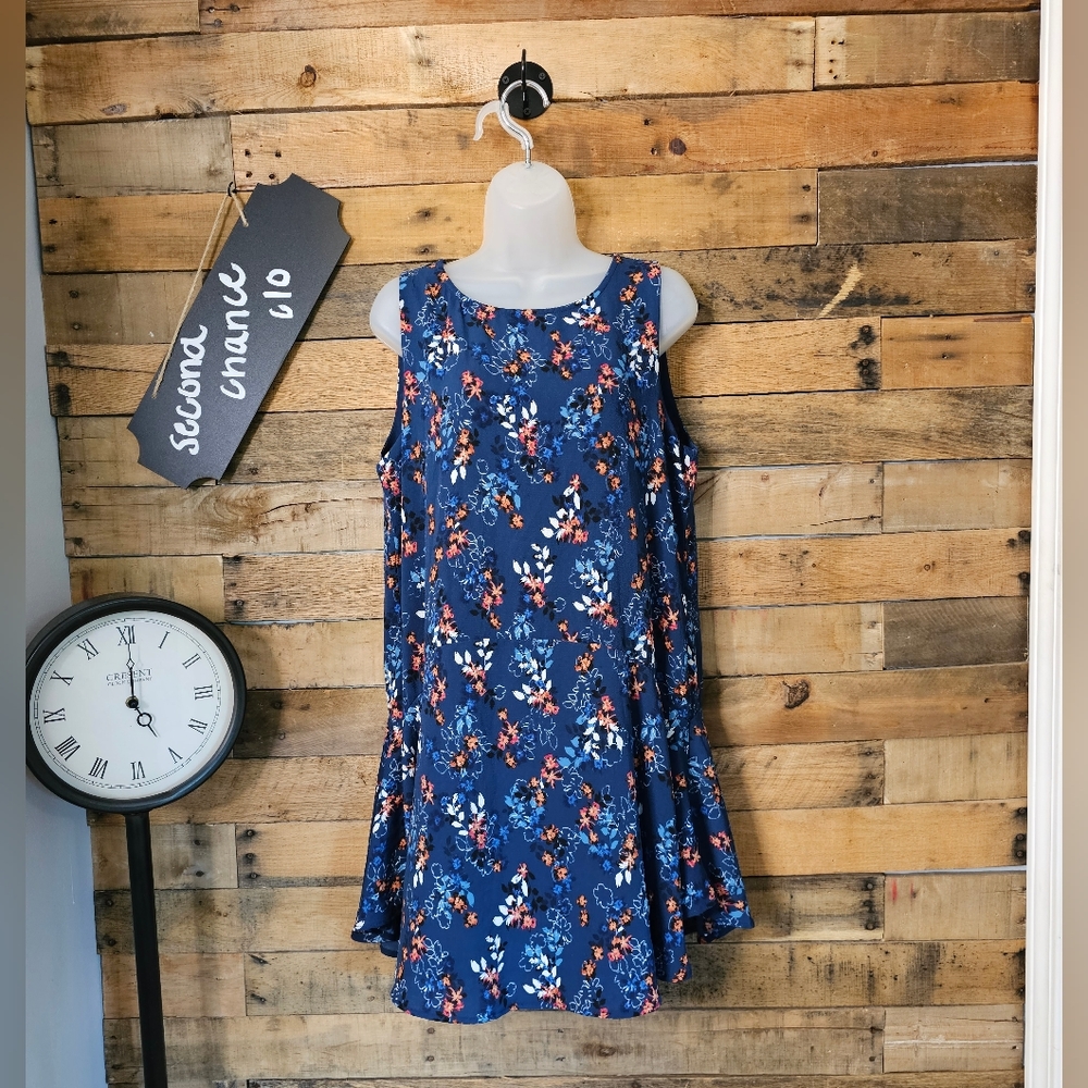 SALE-C & E women's floral sleeveless boho style dress size medium
